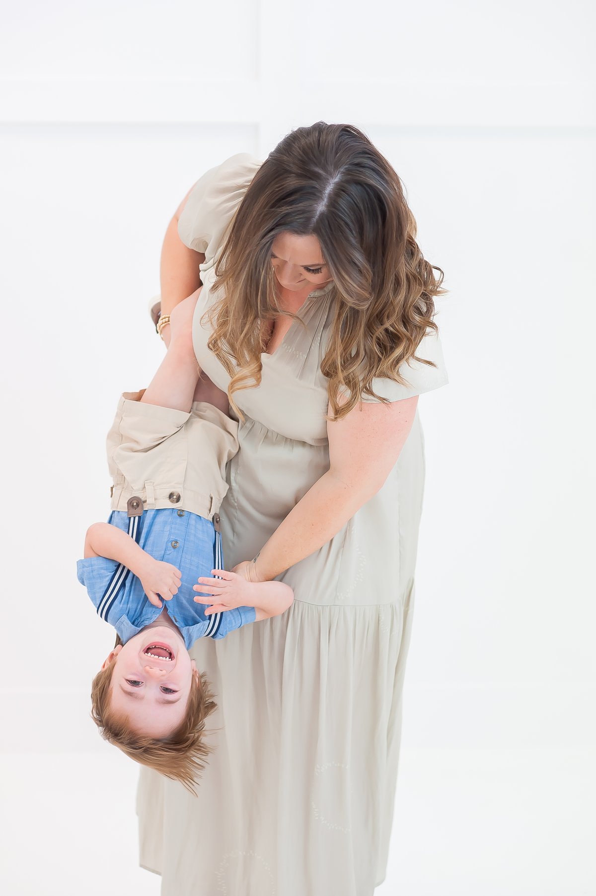 Image of Mommy and Me Sessions - May 5th In Studio