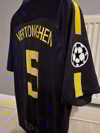 Image 4 of Tottenham Hotspur "VERTONGHEN 5" 2017/18 Third + UCL patches (XL)