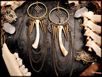 Image 1 of Shalimaár 2 - witch bone earrings