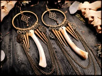 Image 3 of Shalimaár 2 - witch bone earrings