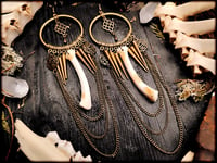 Image 4 of Shalimaár 2 - witch bone earrings