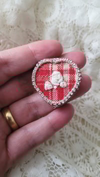 Image 3 of Pins Amour et Kelsch