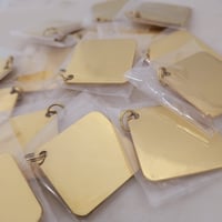 Image 2 of 15 in Pack - Square 3cm x 3cmTag Yellow Gold Steel Engravable Blanks