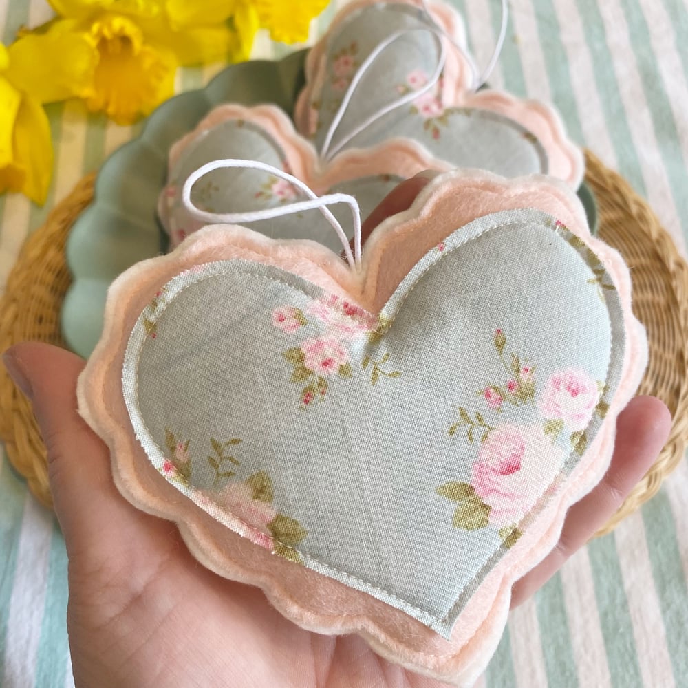 Image of Floral Scallop Heart Decoration