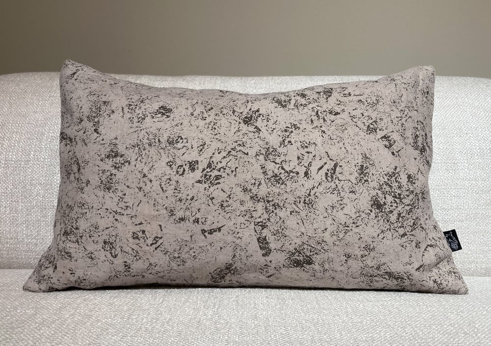 Image of Debris cushion, Natural 