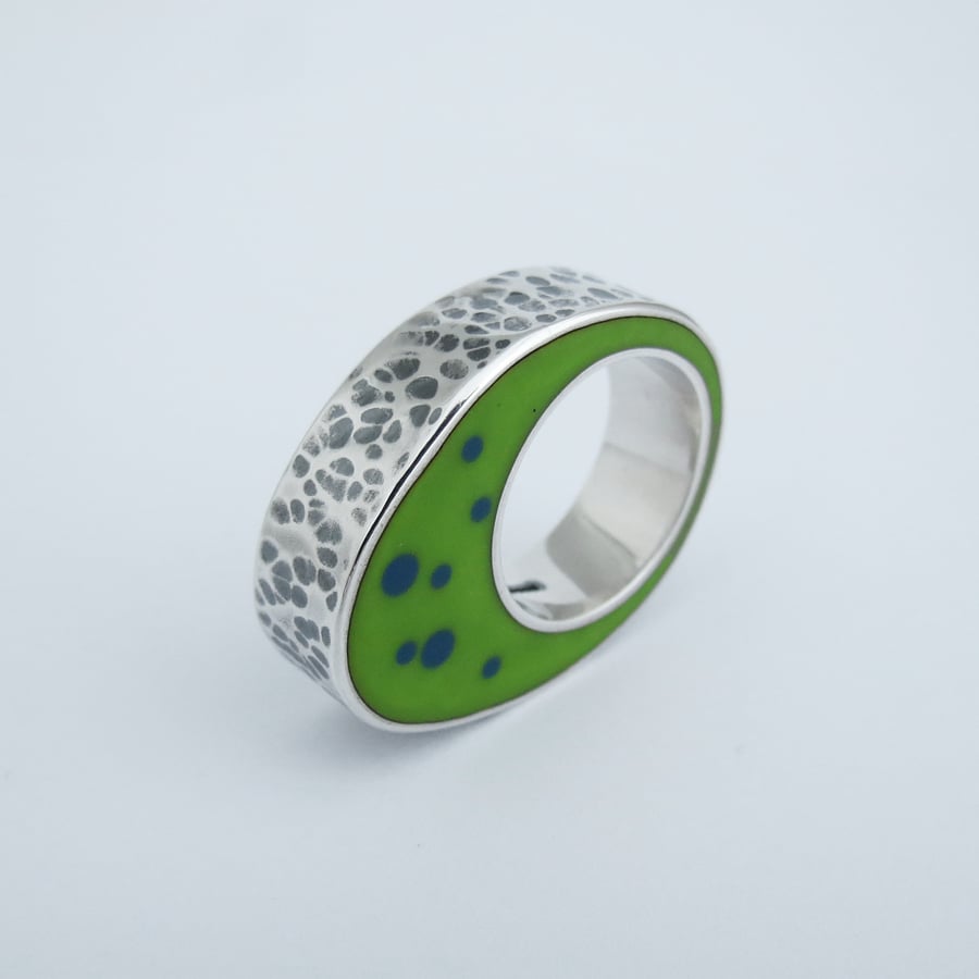 Image of Biomorph Ring - Blue/Lime with Blue Dots