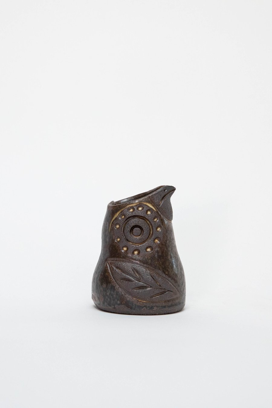 Image of Dark Black Brown Dotted Owl Creamer