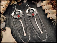 Image 2 of Shánomá - bone earrings (red)