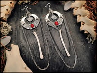 Image 3 of Shánomá - bone earrings (red)