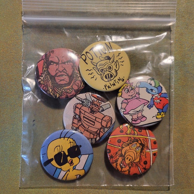 BUTTON MYSTERY BAGS