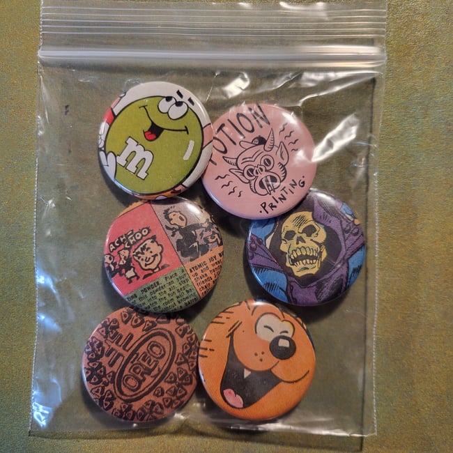 BUTTON MYSTERY BAGS