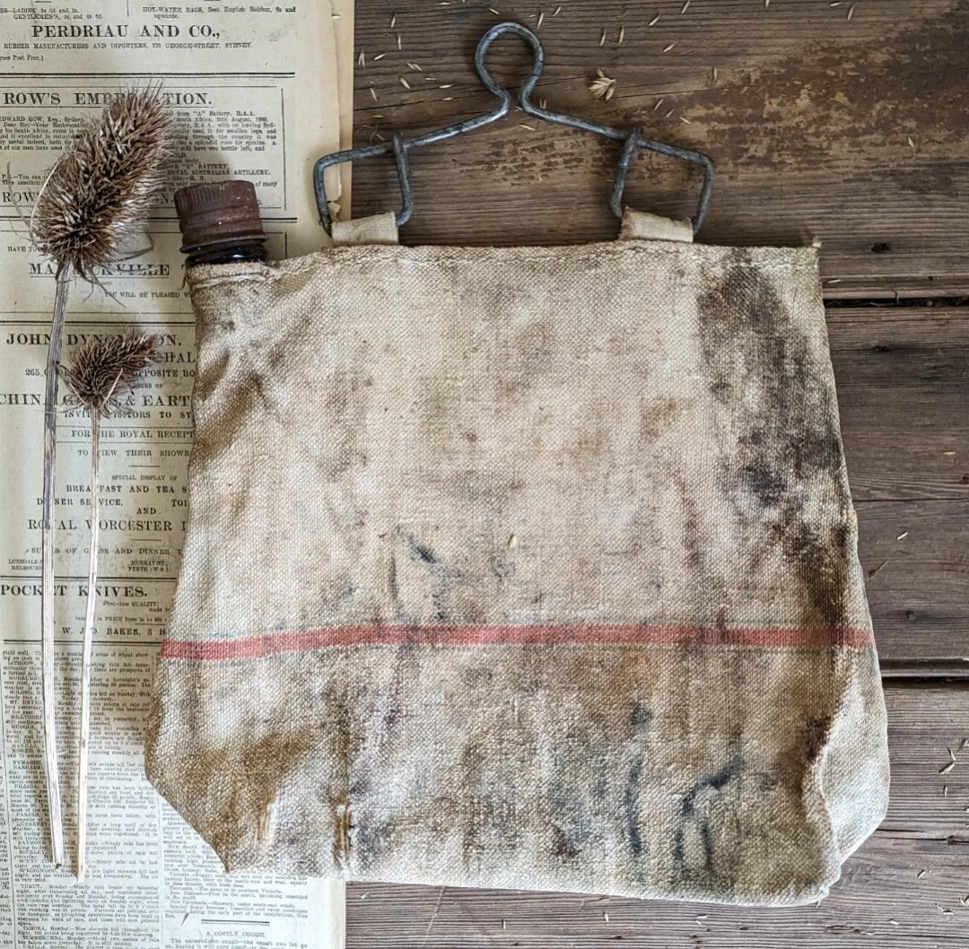 Image of Canvas water bag "DL"