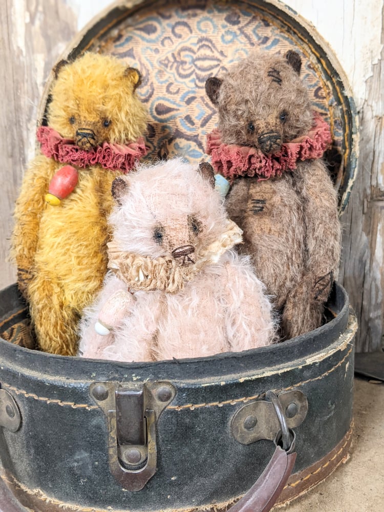 Image of  7"  Vintage Shabby style  PINK VINTAGE SPARSE MOHAIR fat Teddy bear by  whendi's bears.