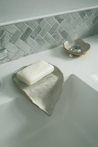 Image 1 of simplistic - soap dish