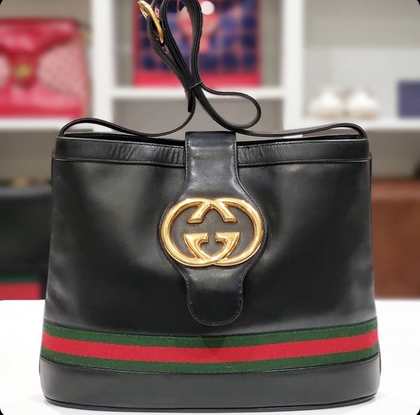 Image of Vtg Gucci Black Leather Shoulder Bag 