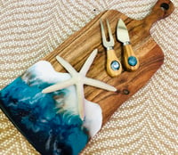 Image 1 of Townsville Resin Cheeseboard & 2 Knives Workshop