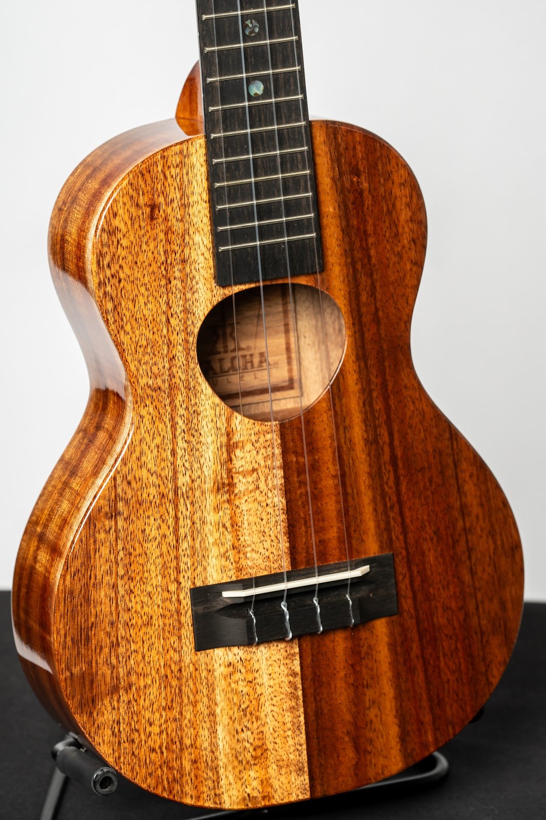 Ukulele Lab — KoAloha KCM-00 Koa Gloss Concert #1