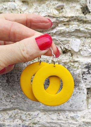 Image of Yellow Circle Earrings 