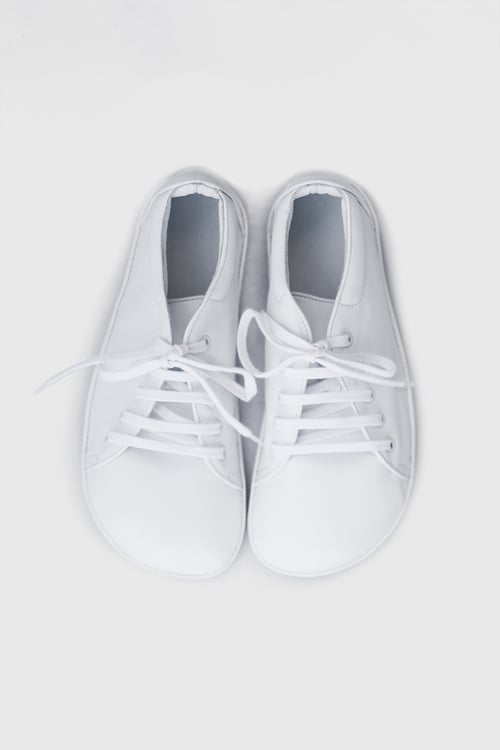 Image of Barefoot Sneakers in Matte White - 39 EU - Ready to ship