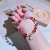 Image 3 of strawberry quartz bracelet 草莓晶月亮手链