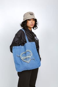 Image 4 of Loves Cruise tote