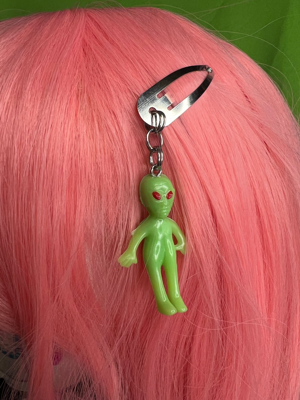 alien hair clips