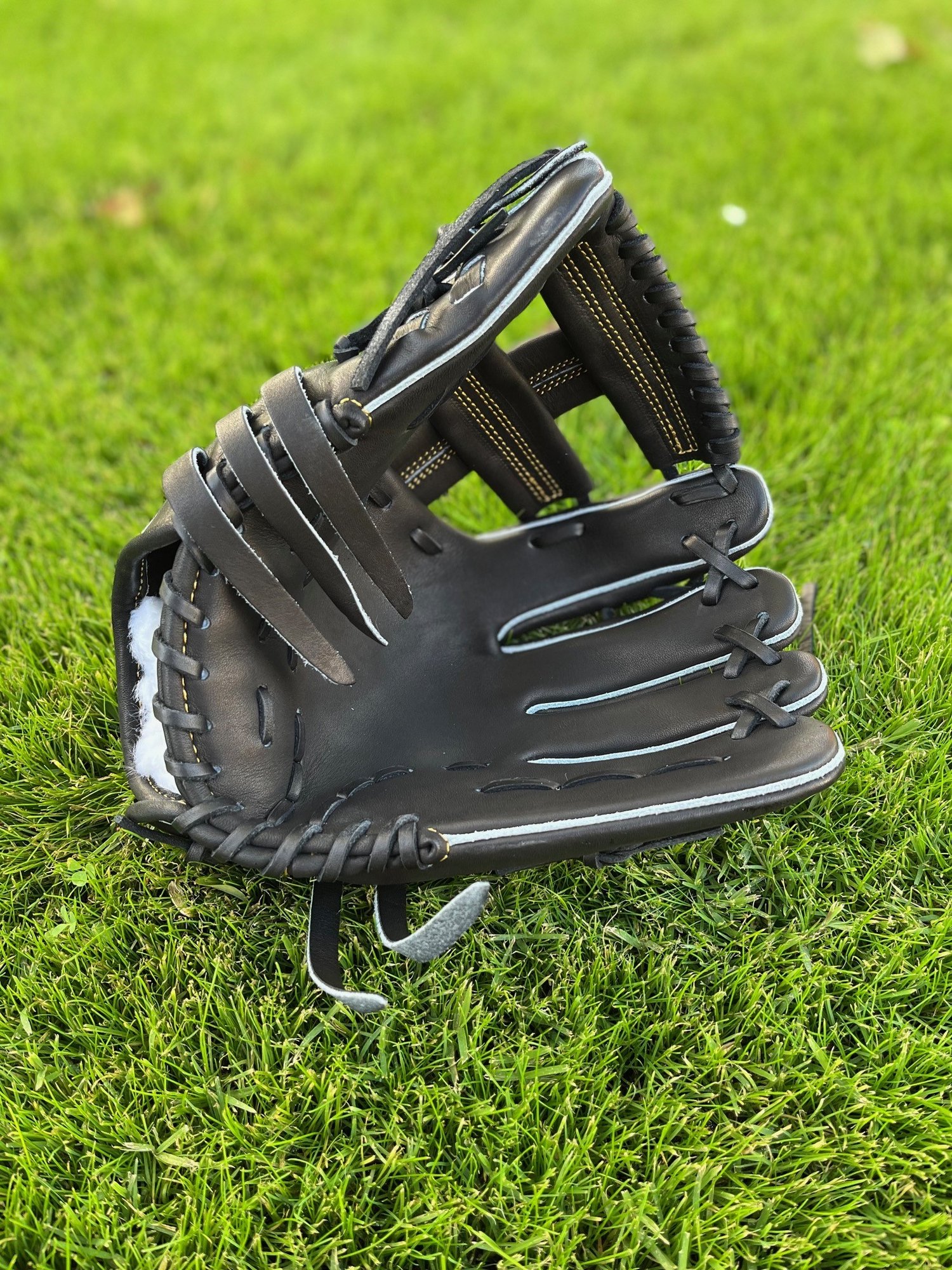 Image of 11.5"  Infielders Glove Single Post Web (Black)