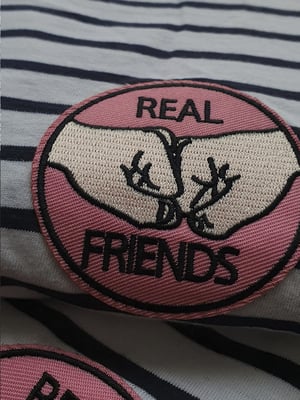 Camiseta Real Friends