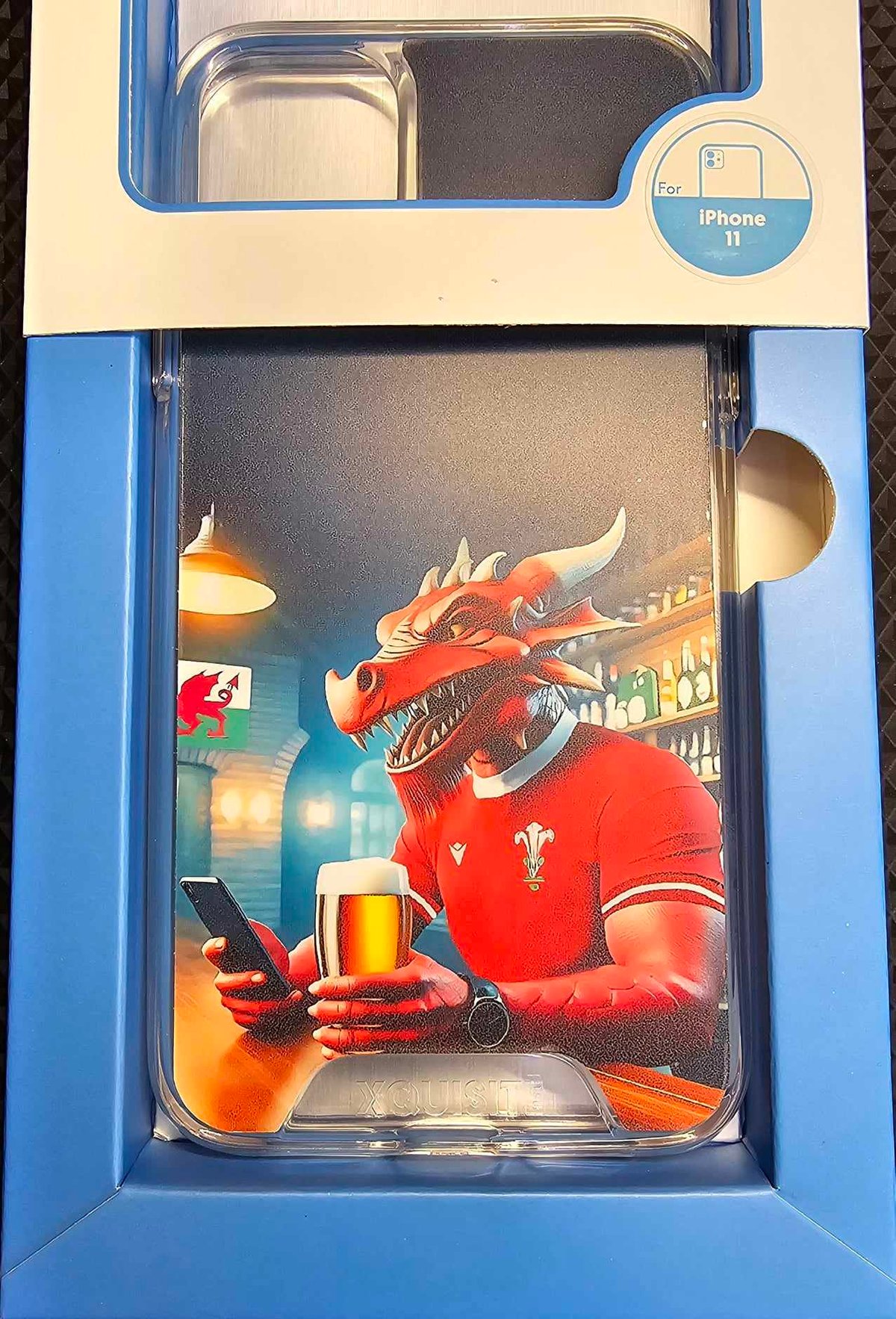 Image of WELSH DRAGON HAVING A PINT WITH RUGBY TOP ON  PHONE CASE