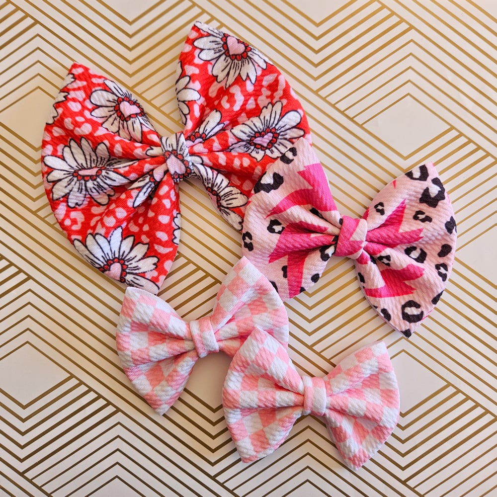 Valentines Pink and Red Bows