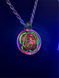 Image 4 of UV reactive rose pendant 🌹🤌