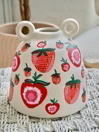 Image 4 of Dolce Far Niente Vase