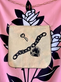 Image 1 of Chain Lock Banner