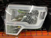 09-14 F150 HEADLIGHTS  WHITE WITH LED
