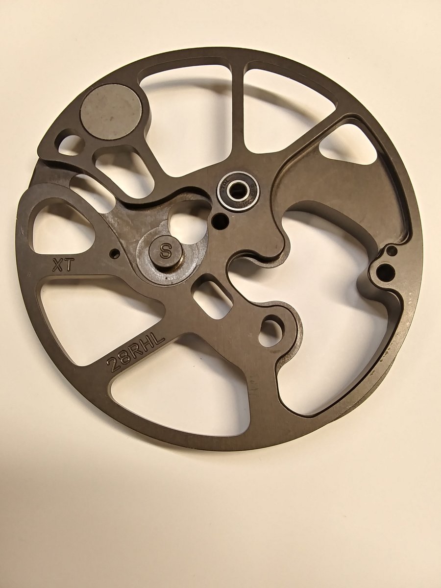 Image of Mathews Switch Back XT RH 28'' 80% Let Off 