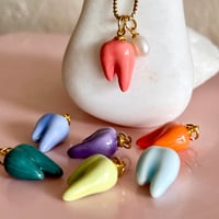 Image 2 of Pearly Whites Necklace