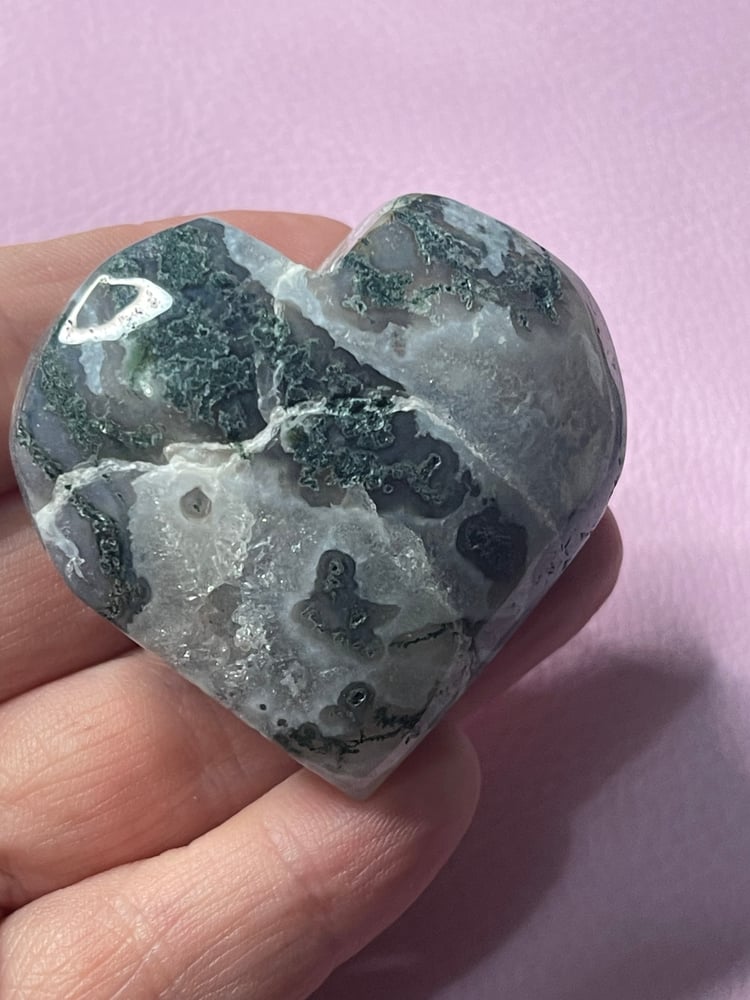 Image of Moss agate heart 