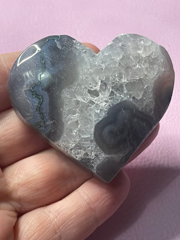 Image of Moss agate heart 2