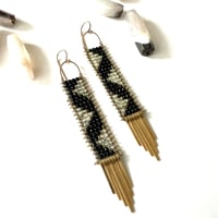 Image 2 of The Weaving Path Pattern Earrings