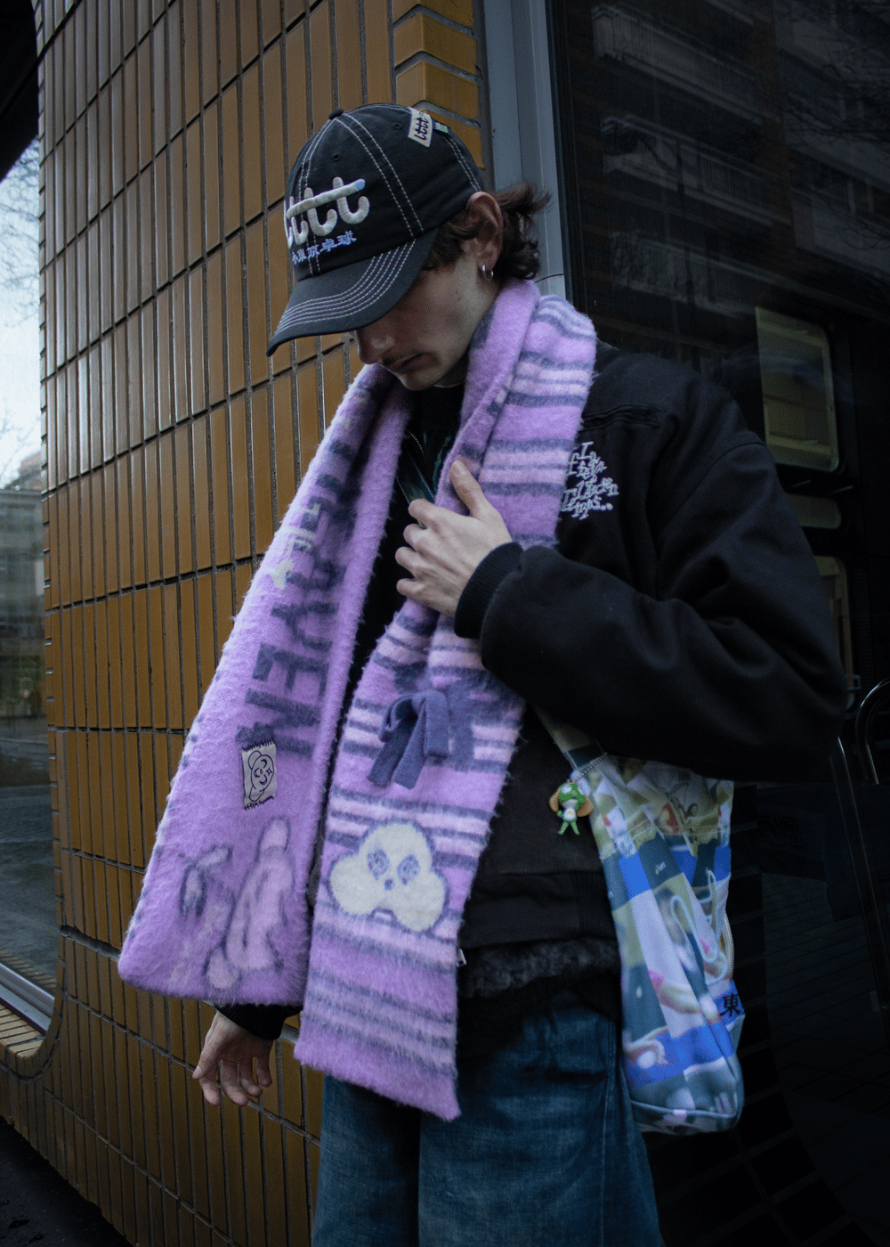 ERED MOHAIR SCARF