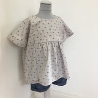 Image 3 of Lucie Blouse-little roses