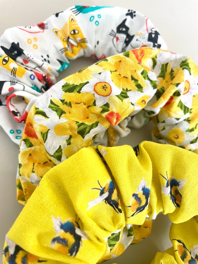 Image of Spring scrunchies