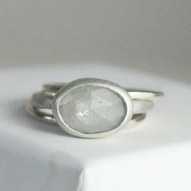Image of Small oval grey sapphire ring set