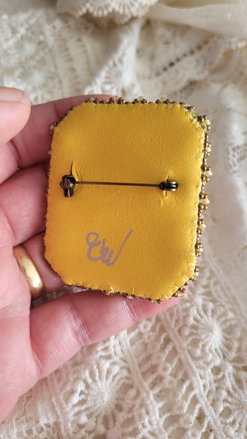 Image of Broche brodée LE MIMOSA