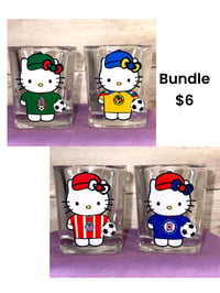 HELLO KITTY SOCCER BUNDLE SHOT GLASS