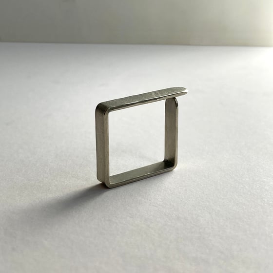 Image of Click of a Box Ring