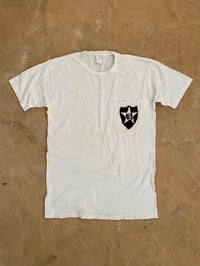 Image 2 of VINTAGE T-SHIRT WITH 2nd INFANTRY DIVISION PATCH