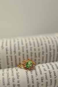 Image 2 of Vintage Large Green Gemstone Ring 