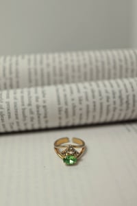 Image 2 of Vintage Green & Clear Gemstone Ring 