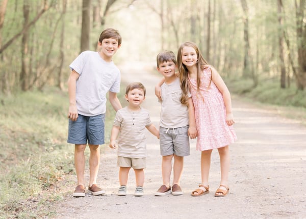 Image of Family Spring Mini Sessions  March 24 DEPOSIT